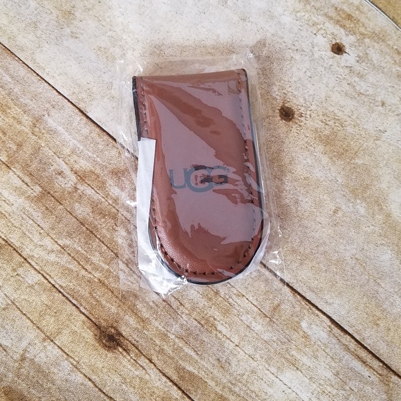 New UGG Leather Money Clip With Magnetic Closure - Picture 4 of 4